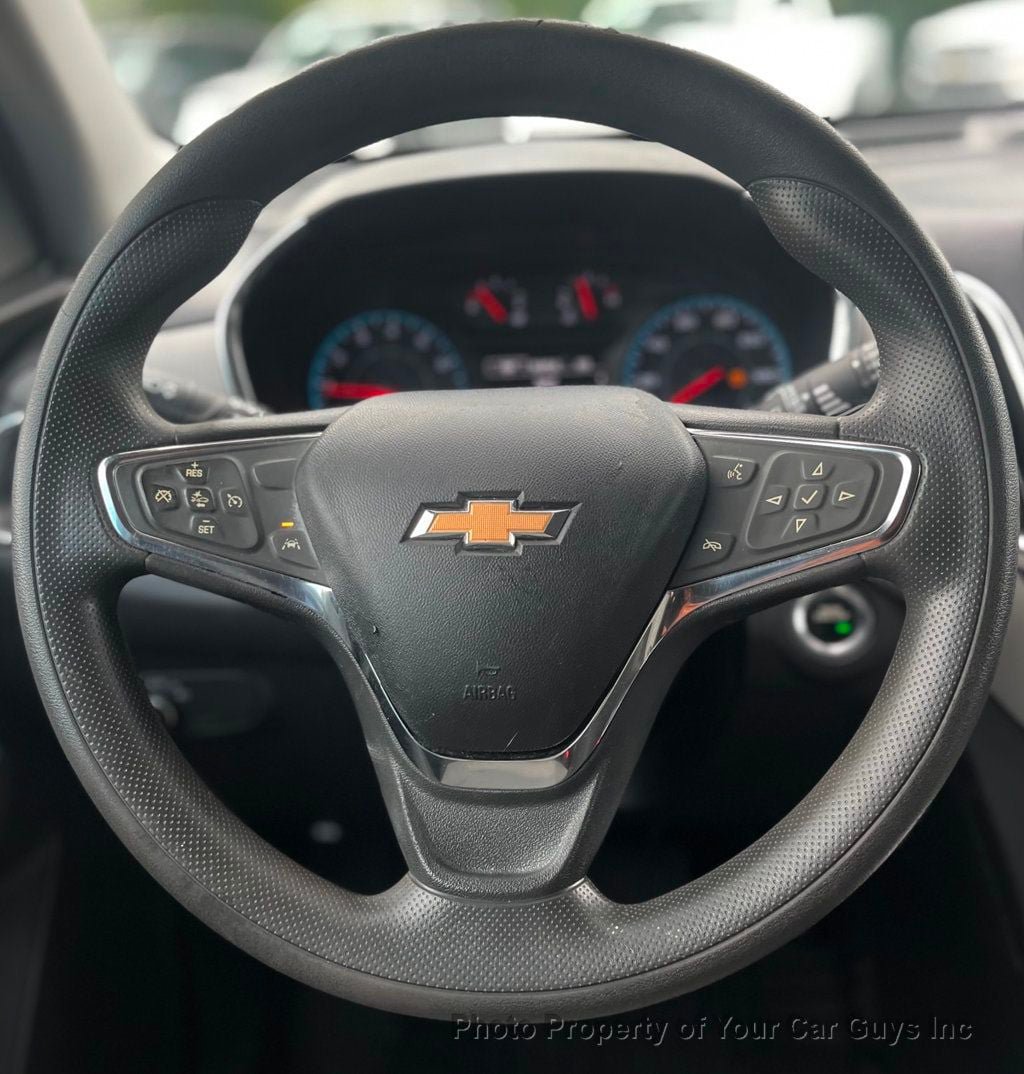 Used 2020 Chevrolet Equinox LS w/ LS Convenience Package FWD image 25