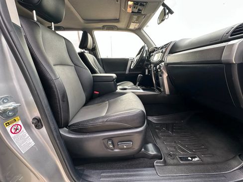Used 2014 Toyota 4Runner SR5 Premium RWD image 16