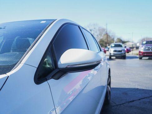 Used 2018 Volkswagen GTI Autobahn image 33