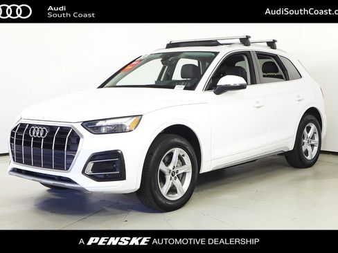 Used 2023 Audi Q5 2.0T Premium w/ Convenience Package image 1