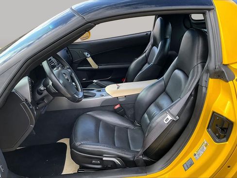 Used 2007 Chevrolet Corvette Coupe w/ Preferred Equipment Group RWD image 7