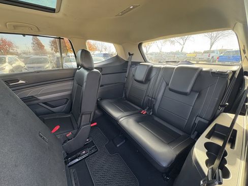 Used 2021 Volkswagen Atlas SEL image 8