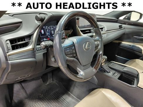 Used 2021 Lexus ES 250 w/ Premium Package image 22