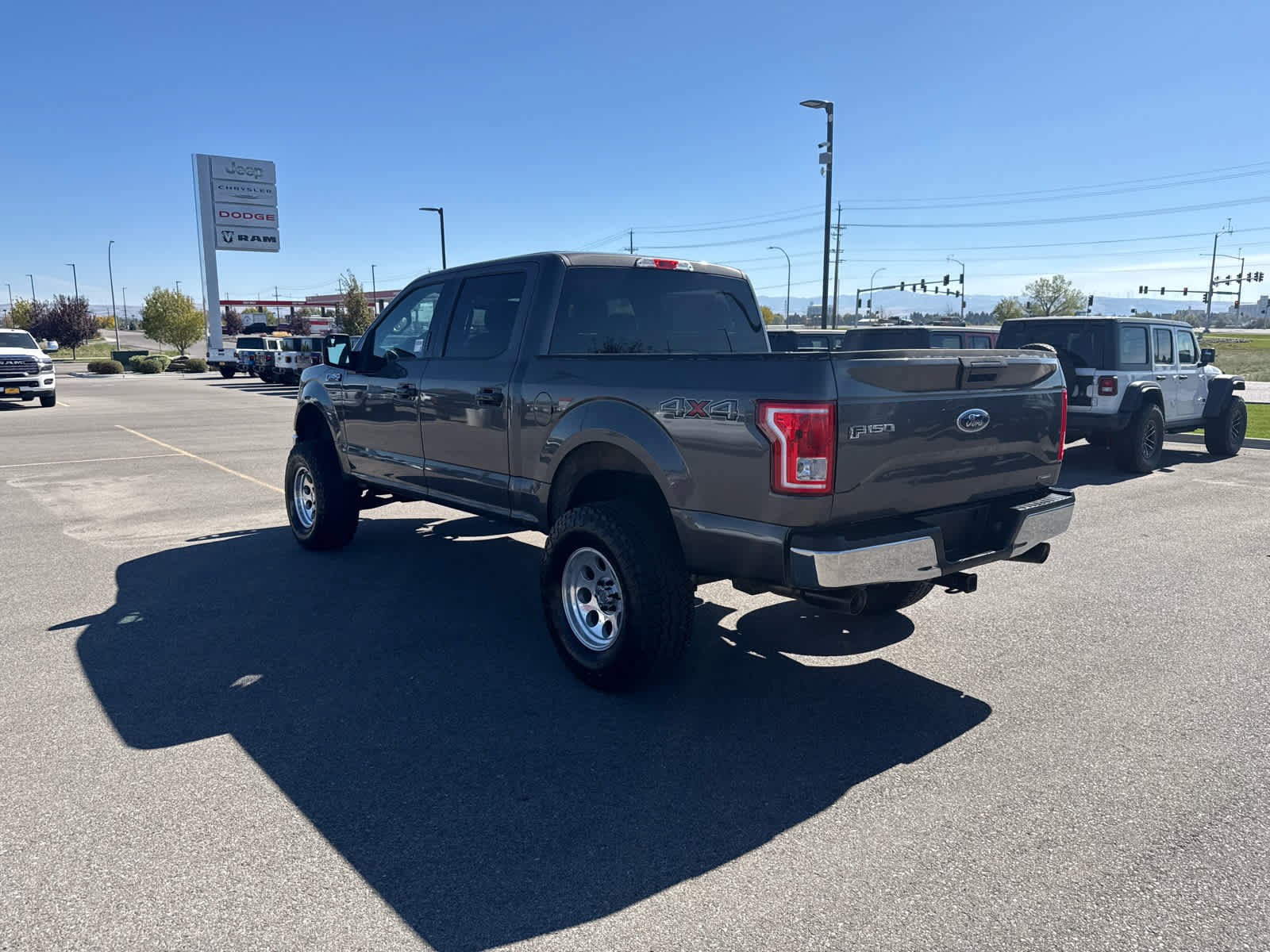 Used 2016 Ford F150 XLT AWD/4WD image 5