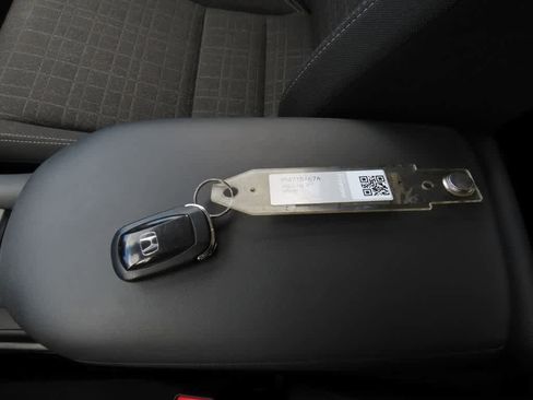 Certified 2023 Honda HR-V LX image 24