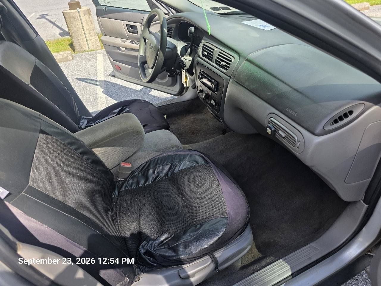 Used 2004 Ford Taurus SES FWD image 17