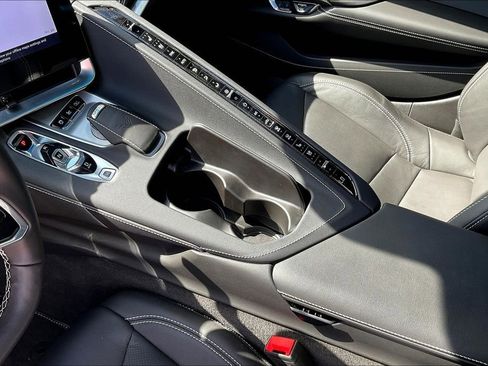 Used 2024 Chevrolet Corvette Stingray Preferred Cpe w/ Z51 Performance Package image 14