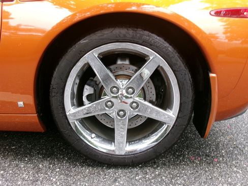 Used 2007 Chevrolet Corvette Convertible w/ Preferred Equipment Group RWD image 37