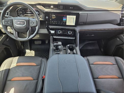 Used 2025 GMC Sierra 1500 AT4 w/ AT4 Premium Package AWD/4WD image 26