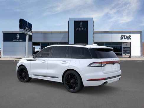 New 2026 Lincoln Aviator Reserve w/ Jet Appearance Package image 4