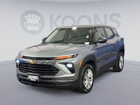 Used 2024 Chevrolet TrailBlazer LS image 1