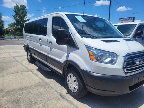 Used 2016 Ford Transit 350 XLT RWD image 9