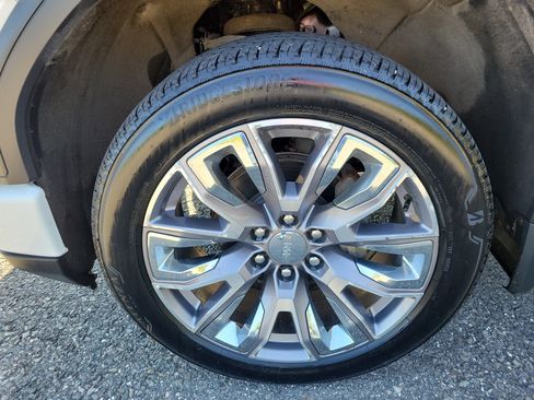 Used 2023 GMC Sierra 1500 Denali w/ Denali Reserve Package image 12