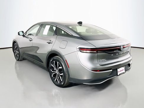 Used 2025 Toyota Crown XLE image 9