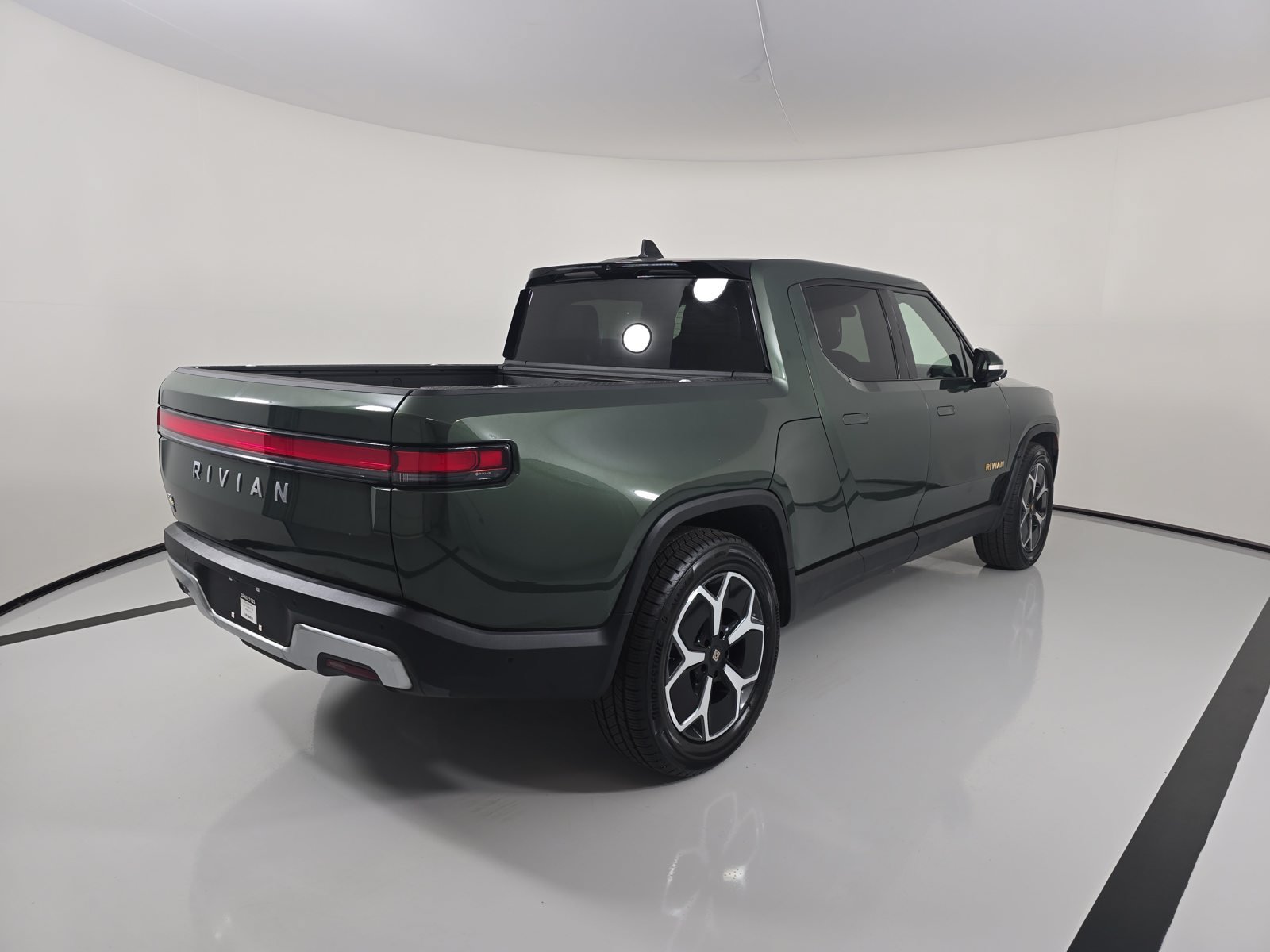 Used 2023 Rivian R1T Adventure Quad AWD/4WD image 5
