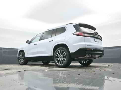 New 2026 GMC Acadia Denali Ultimate w/ LPO, Floor Liner Package image 32