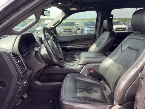 Certified 2019 Ford Expedition Limited w/ Special Edition Package AWD/4WD image 10