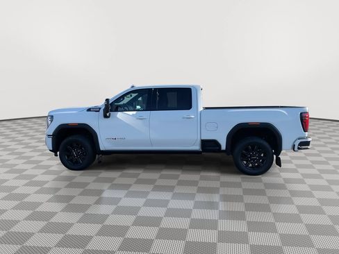 Used 2024 GMC Sierra 2500 AT4 w/ AT4 Premium Plus Package AWD/4WD image 4