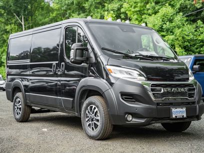 New 2025 RAM ProMaster 3500 w/ Quick Order Package 22G SLT