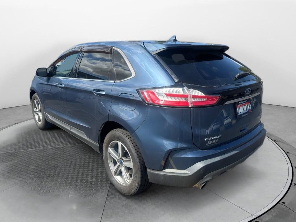 Used 2019 Ford Edge SEL w/ Cold Weather Package AWD/4WD image 4