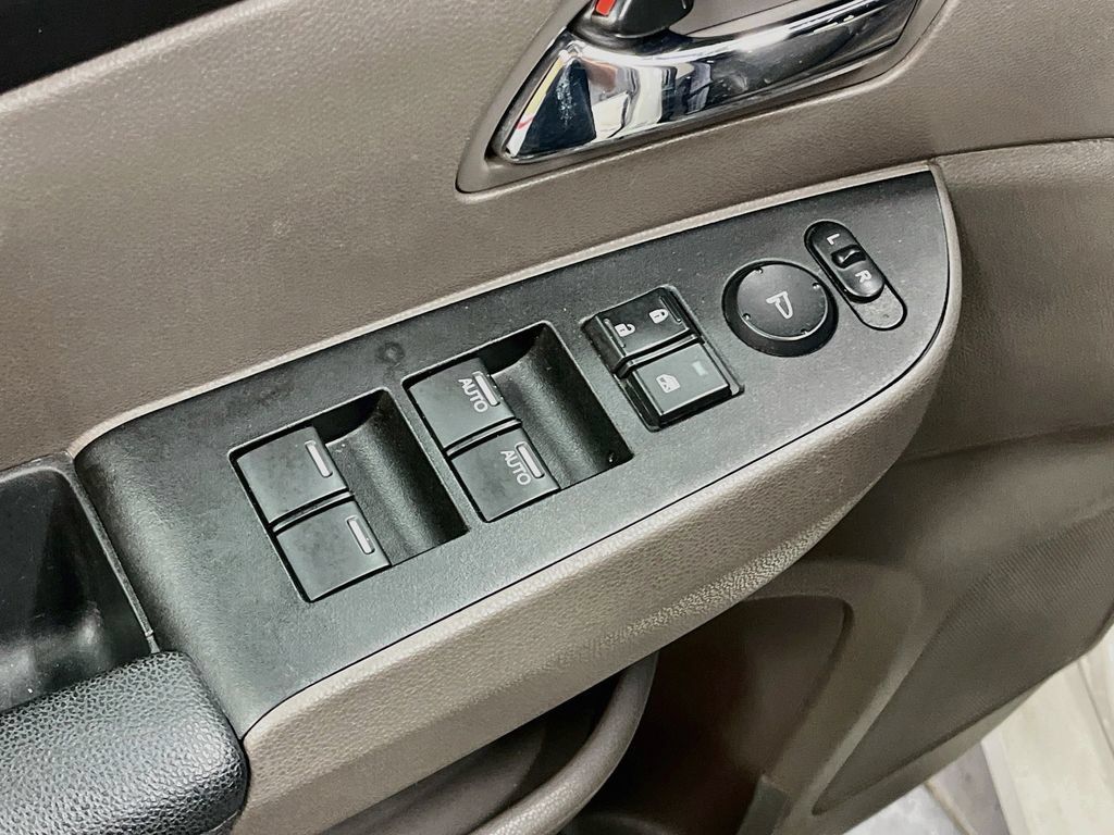 Used 2016 Honda Odyssey EX-L image 17