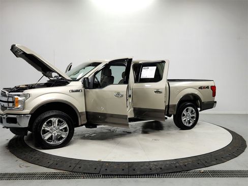 Used 2018 Ford F150 Lariat image 11