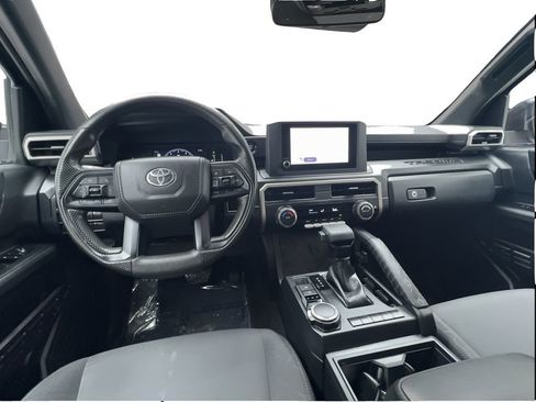Used 2024 Toyota Tacoma SR image 33