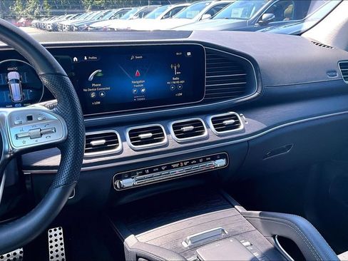Used 2023 Mercedes-Benz GLS 580 4MATIC image 6