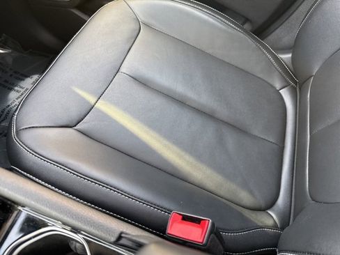 Used 2023 Jeep Grand Cherokee 4WD 4xe image 17