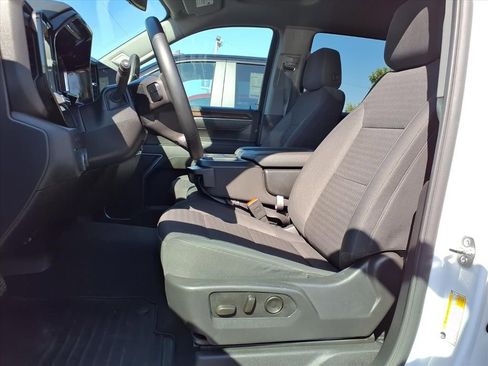 Used 2025 Chevrolet Silverado 1500 LT image 11