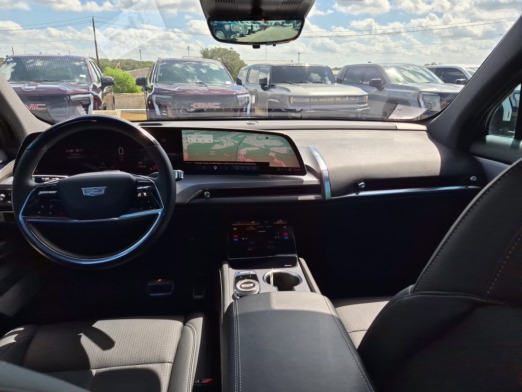 Used 2026 Cadillac Vistiq Sport AWD/4WD image 28