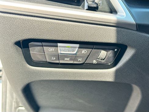 New 2026 BMW 330i Sedan w/ M Sport Package RWD image 37