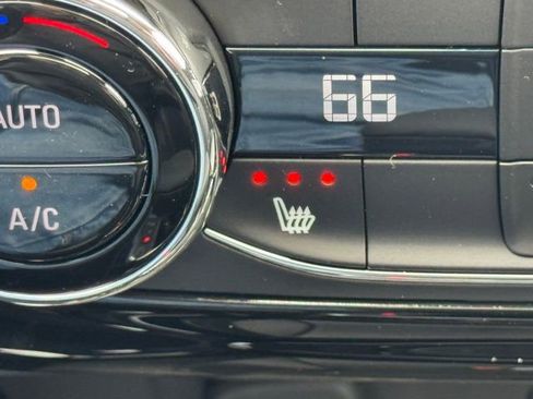 New 2026 Chevrolet Trax LT w/ Sunroof Package image 29