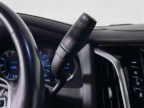 Used 2020 Cadillac Escalade Premium Luxury image 20