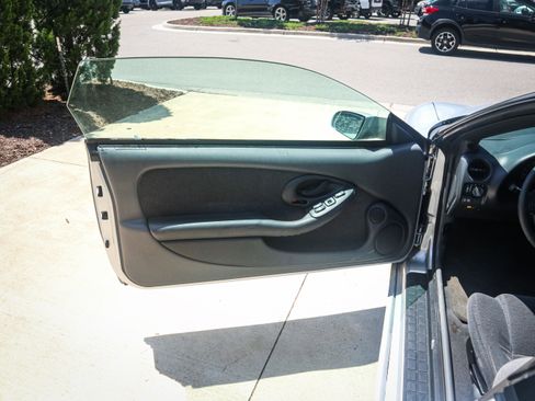 Used 1998 Pontiac Firebird Formula w/ Opt Pkg image 14