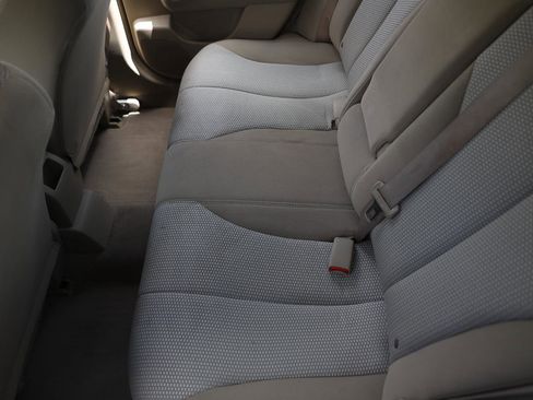 Used 2009 Nissan Versa 1.8 S w/ Convenience Pkg FWD image 10