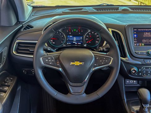 Used 2024 Chevrolet Equinox LT FWD image 25