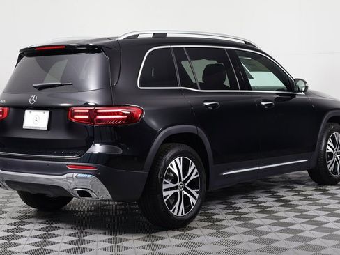 New 2026 Mercedes-Benz GLB 250 image 2