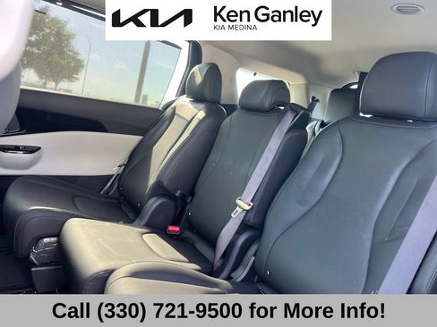 Certified 2024 Kia Carnival EX FWD image 11