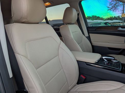 Used 2018 Mercedes-Benz GLE 350 4MATIC image 28