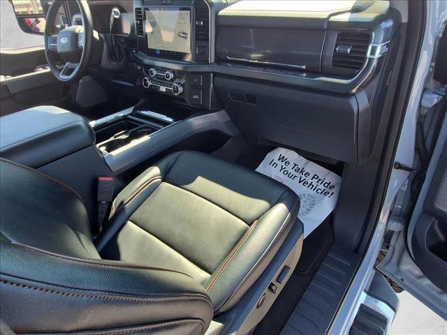 Used 2025 Ford F250 4x4 Crew Cab Super Duty image 22