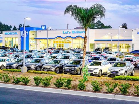 Used 2017 Toyota Camry XSE image 37