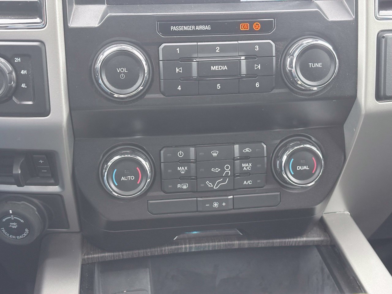 Used 2021 Ford F250 Lariat AWD/4WD image 11