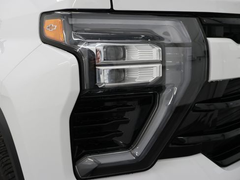 Used 2024 Chevrolet Silverado 3500 LT w/ Z71 Sport Edition image 27