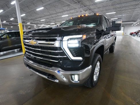 Certified 2024 Chevrolet Silverado 2500 LTZ image 31