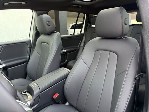 New 2026 Mercedes-Benz GLB 250 4MATIC image 12