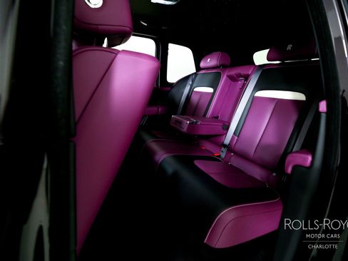 Certified 2025 Rolls-Royce Cullinan Black Badge image 17