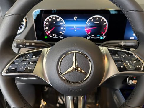 New 2026 Mercedes-Benz GLA 250 image 22