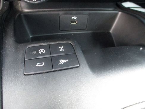 Used 2020 Ford Ranger XL w/ Equipment Group 101A Mid image 6