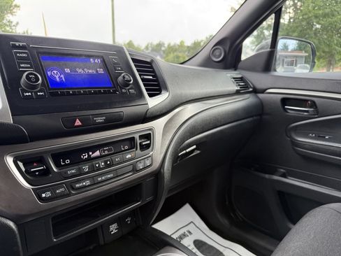 Used 2019 Honda Passport Sport image 17